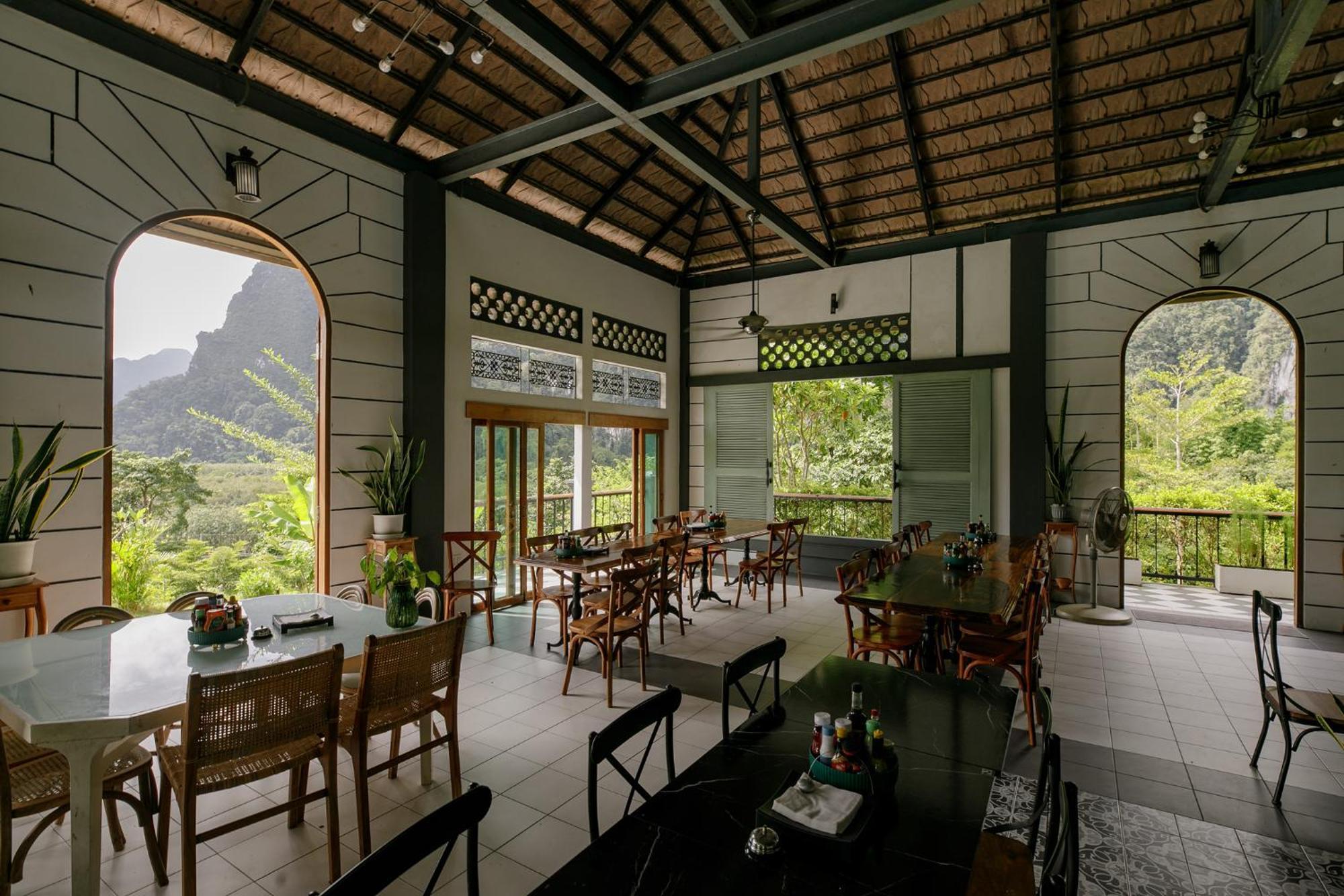 Magical Mountain View Resort Khao Sok National Park Экстерьер фото