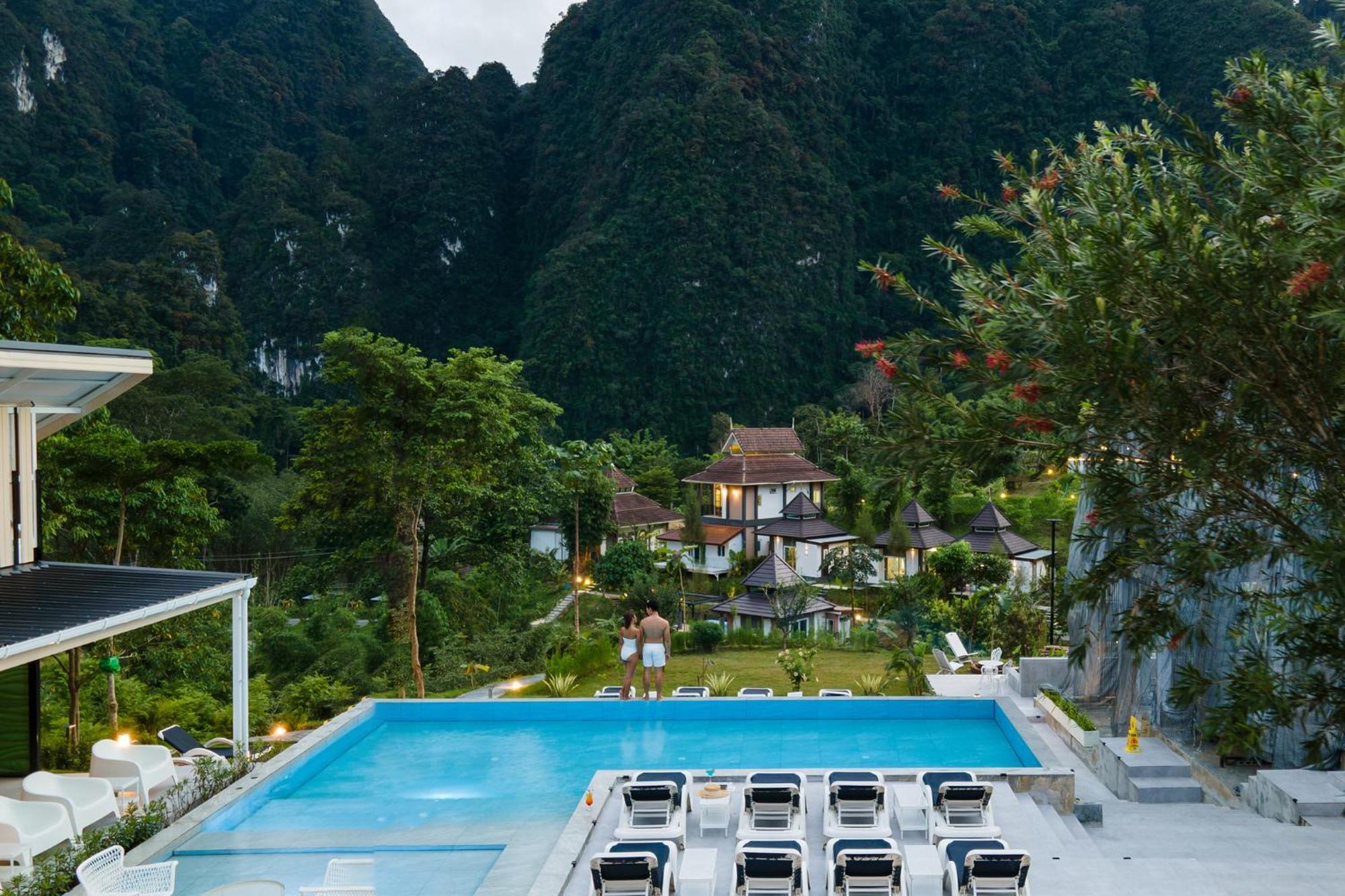 Magical Mountain View Resort Khao Sok National Park Экстерьер фото