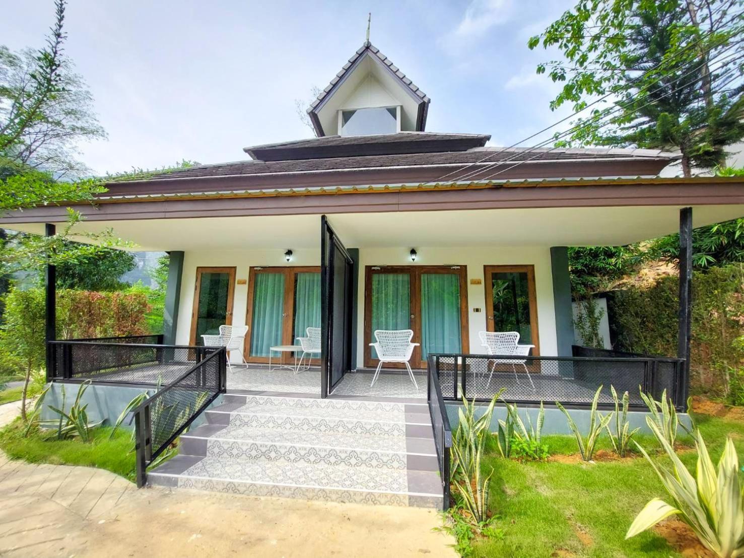 Magical Mountain View Resort Khao Sok National Park Экстерьер фото